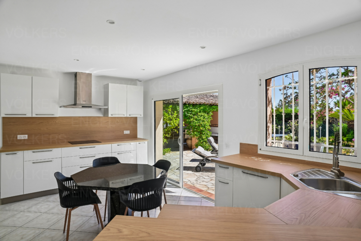 Luxury House for sale in Fréjus, 1 750 000 €, Photo 2