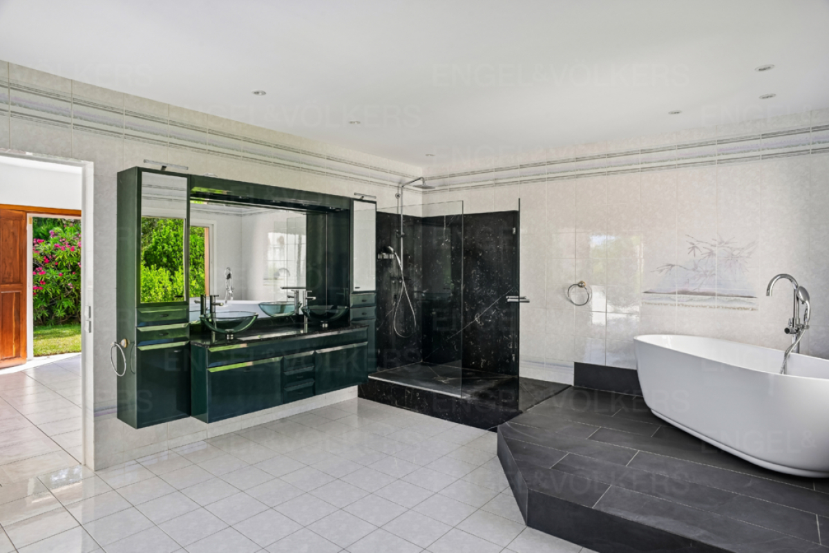 Luxury House for sale in Fréjus, 1 750 000 €, Photo 5