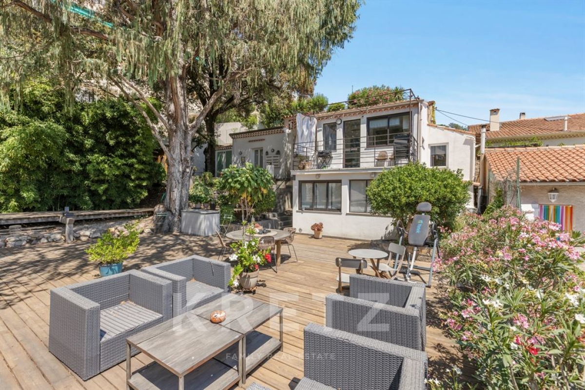 Luxury House for sale in Cannes, 749 000 €, Photo 2