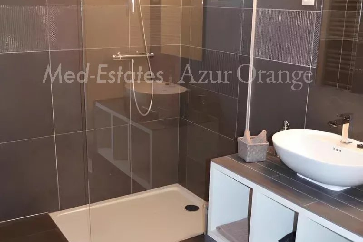 Luxury Apartment for sale in Grimaud, 449 100 €, Photo 5