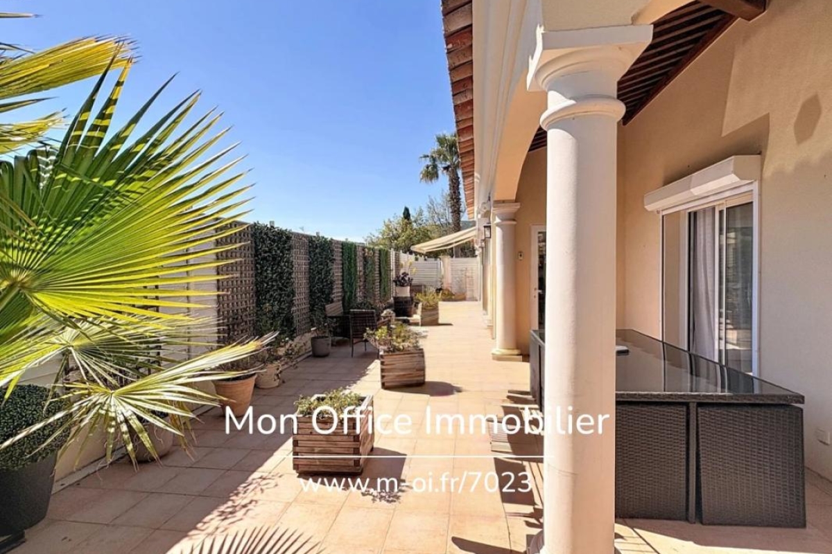 Luxury House for sale in Sainte-Maxime, 685 000 €, Photo 2