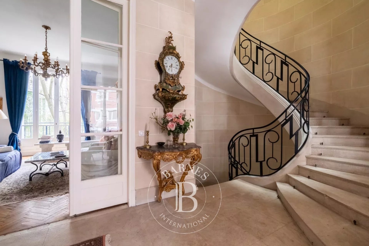 Maison de luxe à vendre à Neuilly-sur-Seine, 4 250 000 €, Photo 2