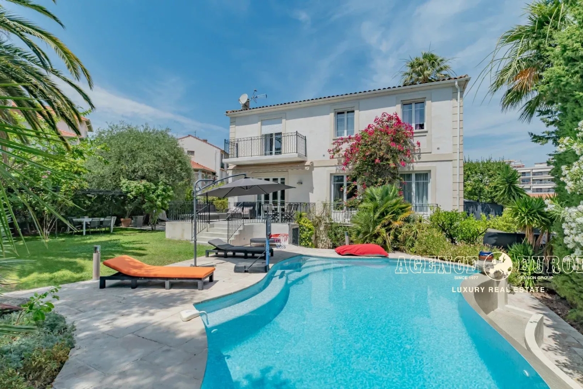 Maison de luxe à vendre à Cannes, 2 250 000 €, Photo 2