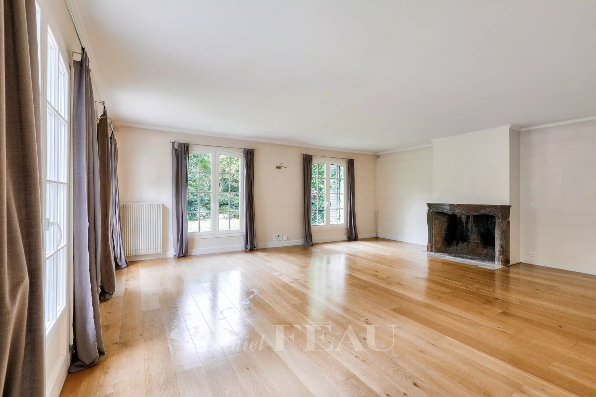 Maison de luxe à louer à Marnes-la-Coquette, 7 100 €, Photo 3