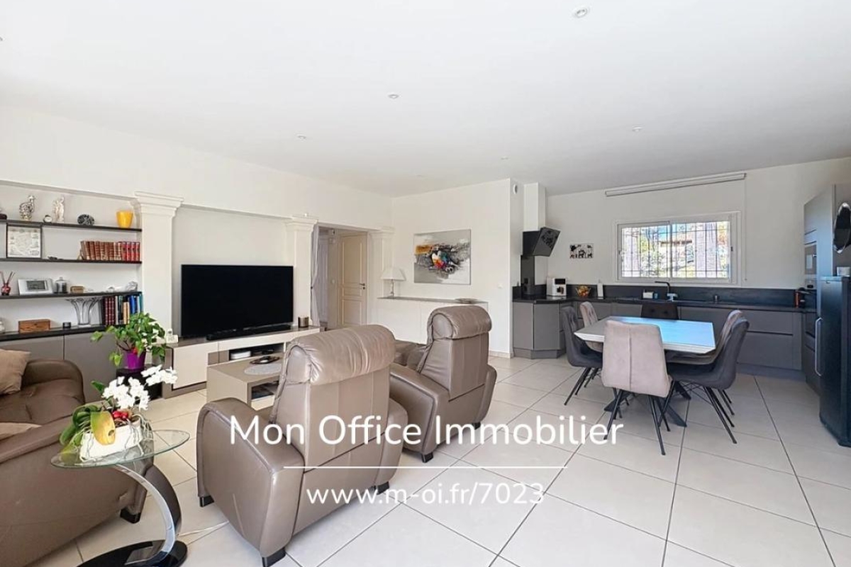 Luxury House for sale in Sainte-Maxime, 685 000 €, Photo 5