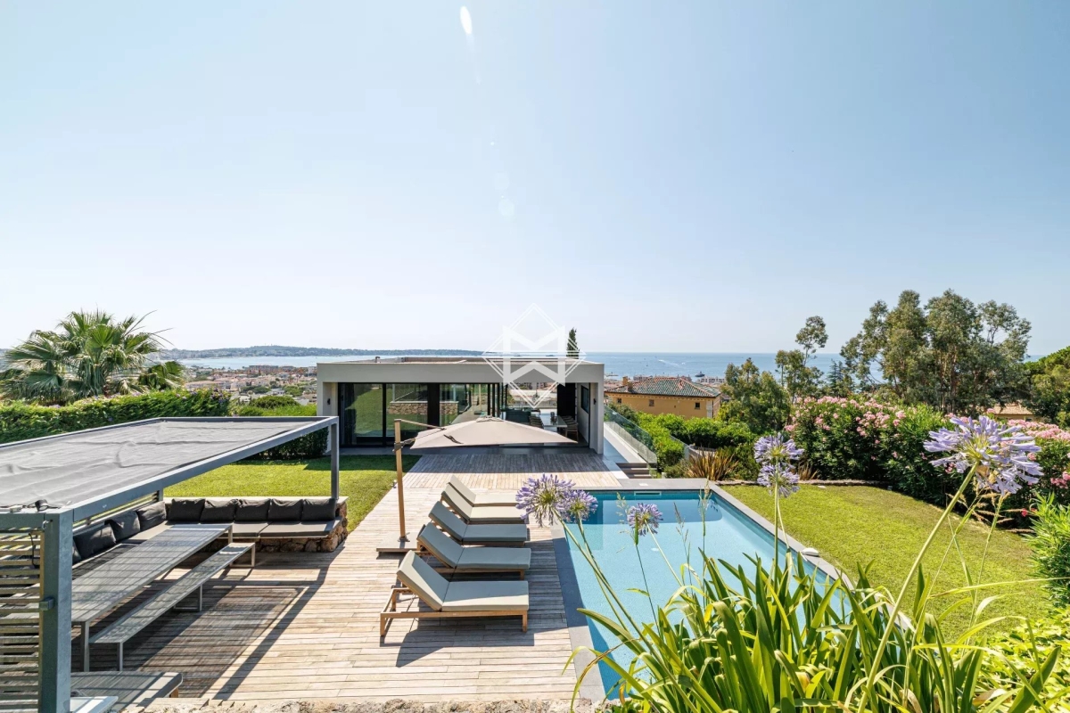 Maison de luxe à vendre à Le Golfe Juan, 3 350 000 €, Photo 1
