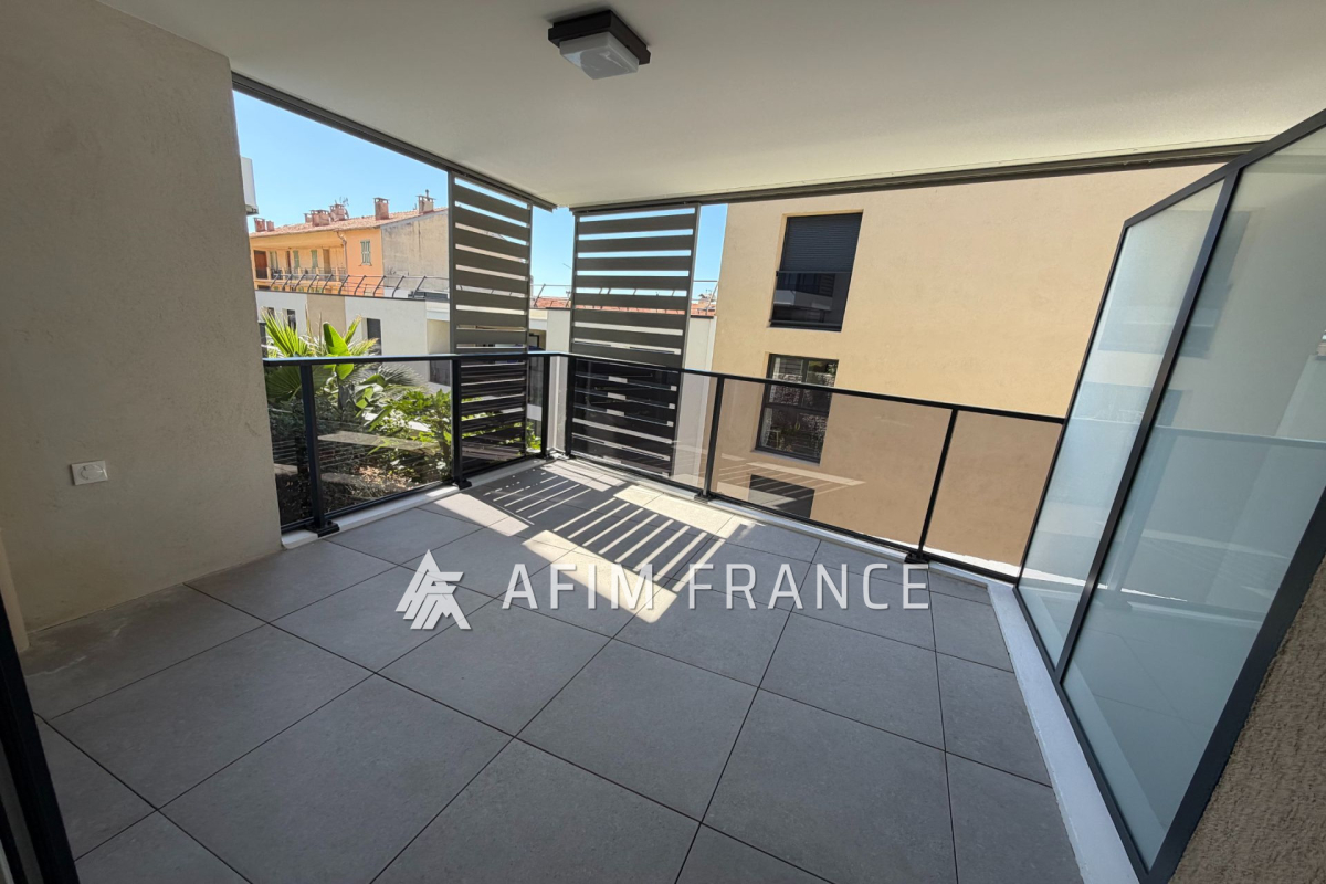 Luxury Apartment for rental in Cap-d'Ail, 2 350 €, Photo 2