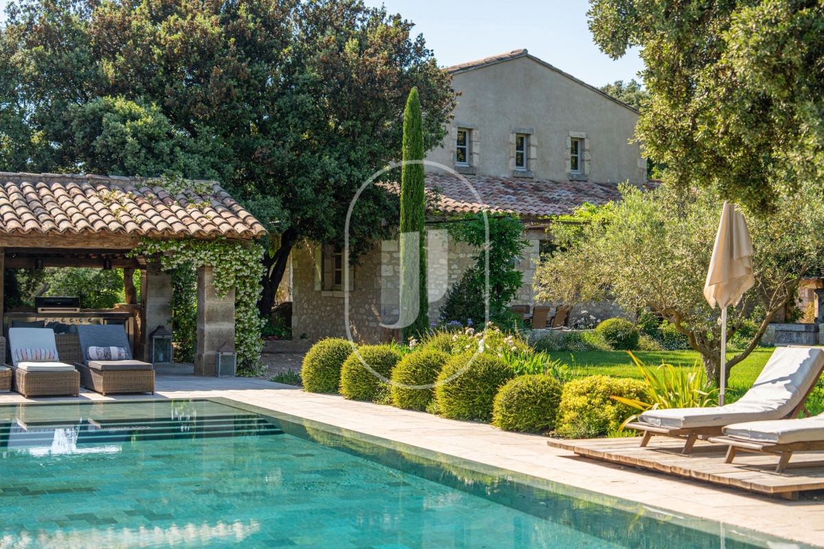 Luxury House for sale in Eygalières, 7 350 000 €, Photo 2