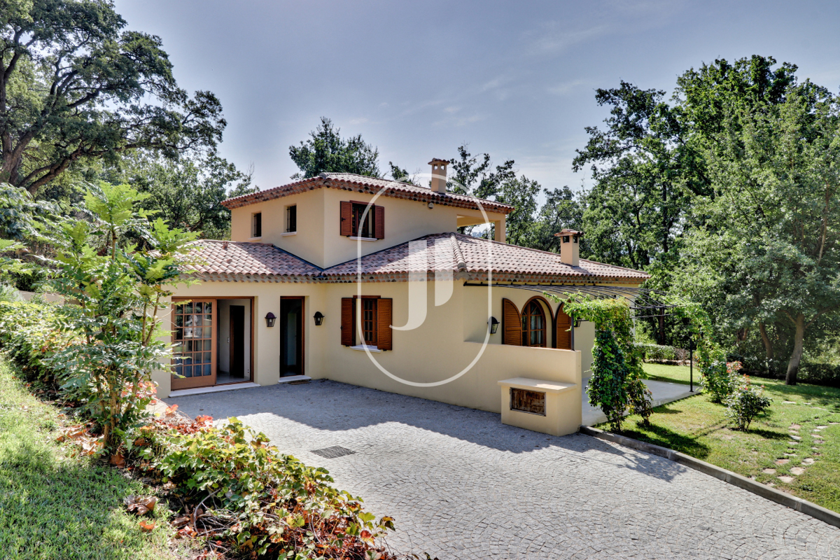 Luxury House for sale in La Garde-Freinet, 3 375 000 €, Photo 2