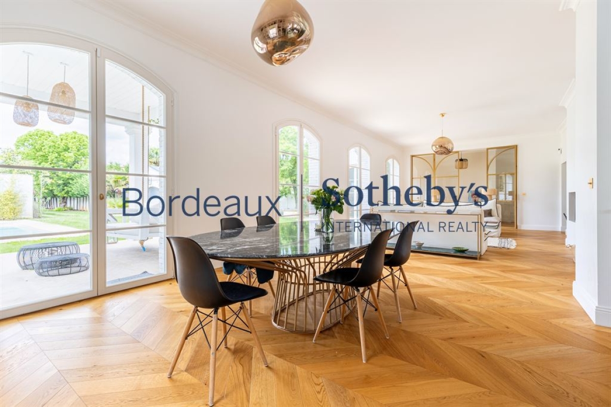 Luxury House for sale in Bordeaux, 2 812 000 €, Photo 2