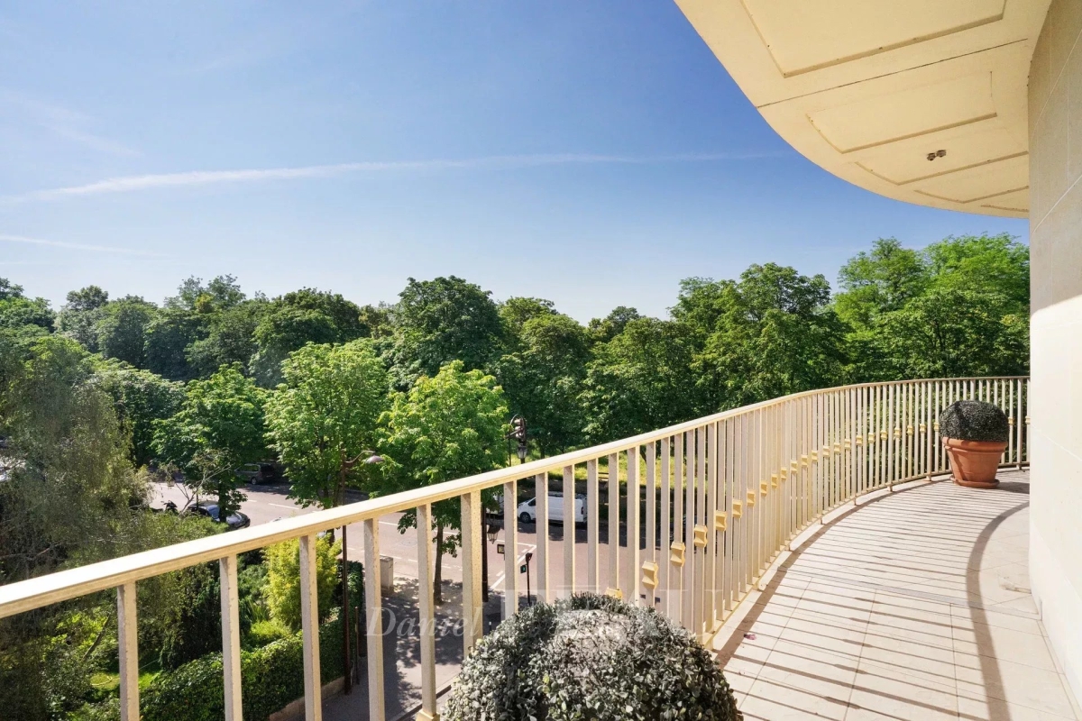 Appartement de luxe à louer à Neuilly-sur-Seine, 6 165 €, Photo 2