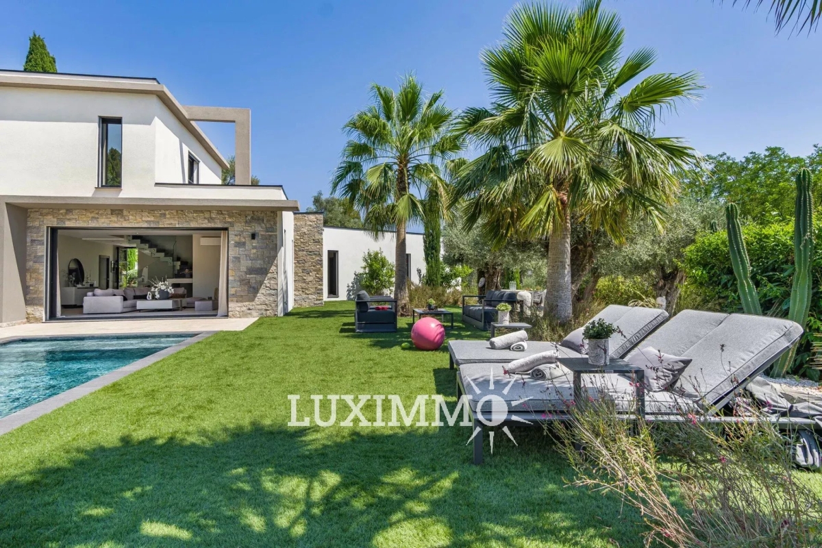Maison de luxe à vendre à Valbonne, 2 650 000 €, Photo 2