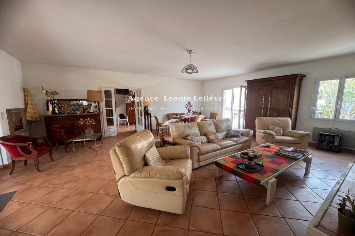 Maison de luxe à vendre à Les Issambres, 1 090 000 €, Photo 3