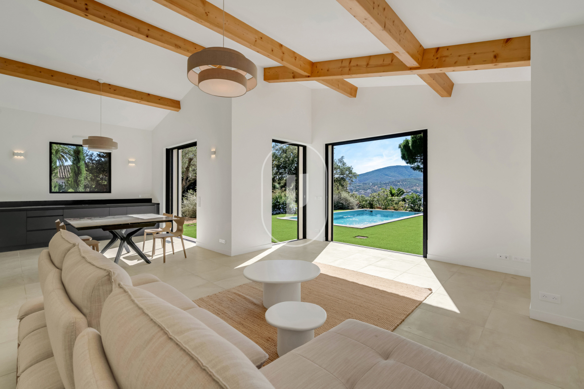 Maison de luxe à vendre à Sainte-Maxime, 1 695 000 €, Photo 3