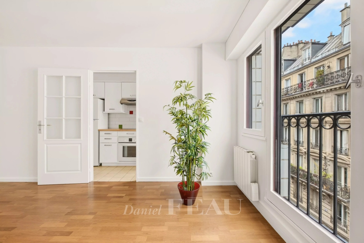 Appartement de luxe à louer à Paris 18Ème, 1 350 €, Photo 3