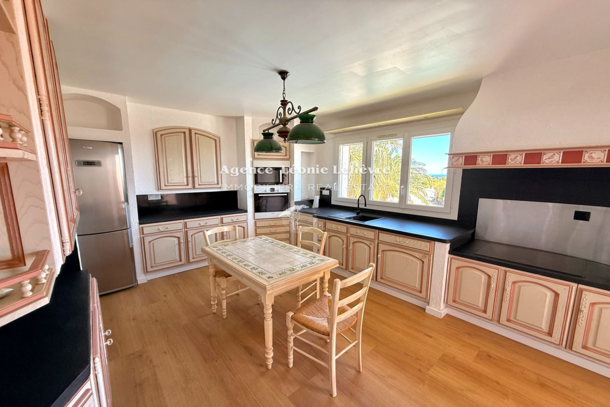 Maison de luxe à vendre à Les Issambres, 990 000 €, Photo 5