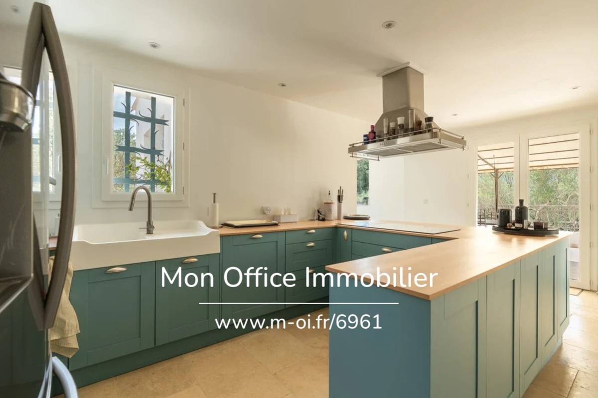 Luxury House for sale in Le Thoronet, 1 380 000 €, Photo 5