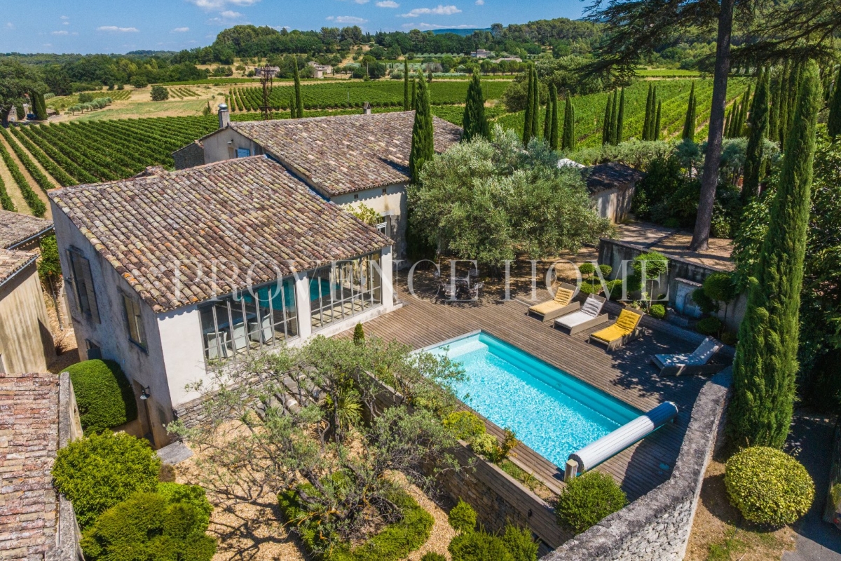 Maison de luxe à vendre à Oppède, 1 175 000 €, Photo 1