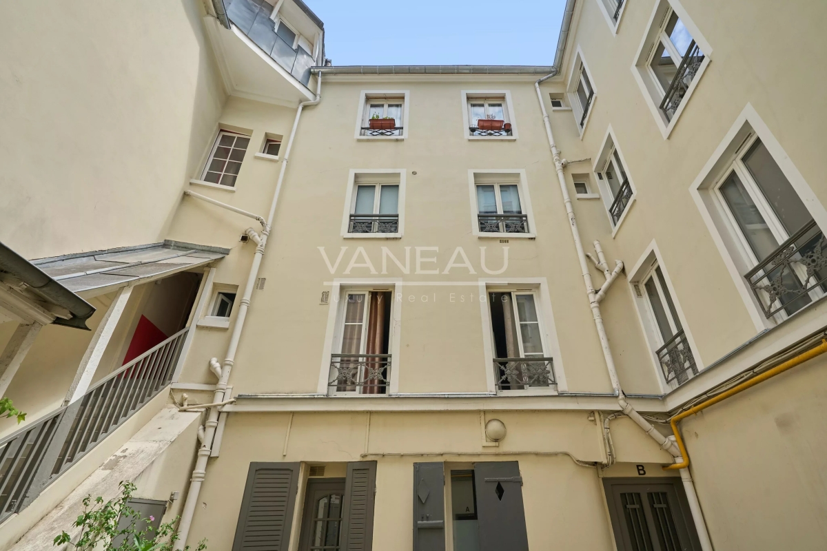 Appartement de luxe à vendre à Paris 18ème, 179 000 €, Photo 2