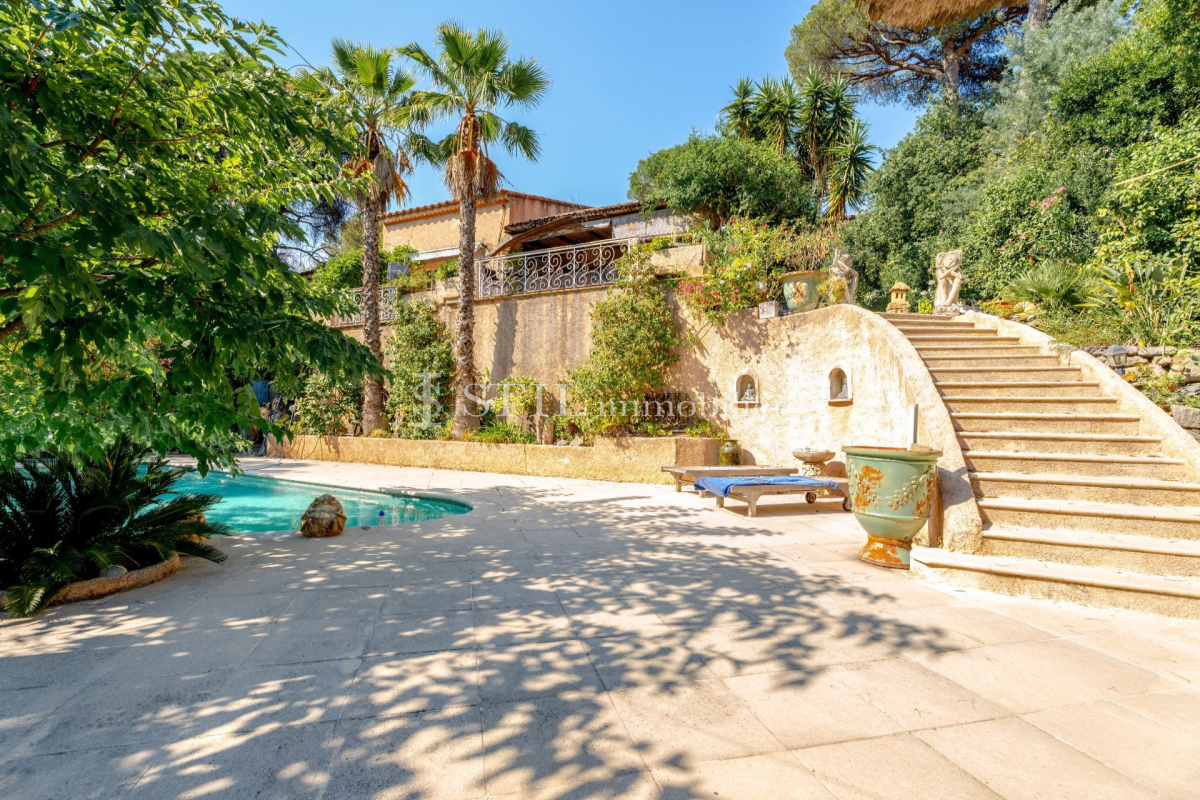 Maison de luxe à vendre à Sainte-Maxime, 2 200 000 €, Photo 2