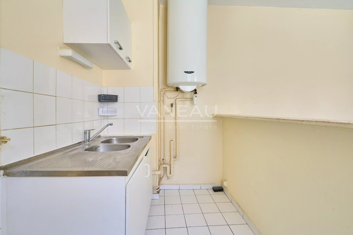 Appartement de luxe à vendre à Paris 18ème, 179 000 €, Photo 4