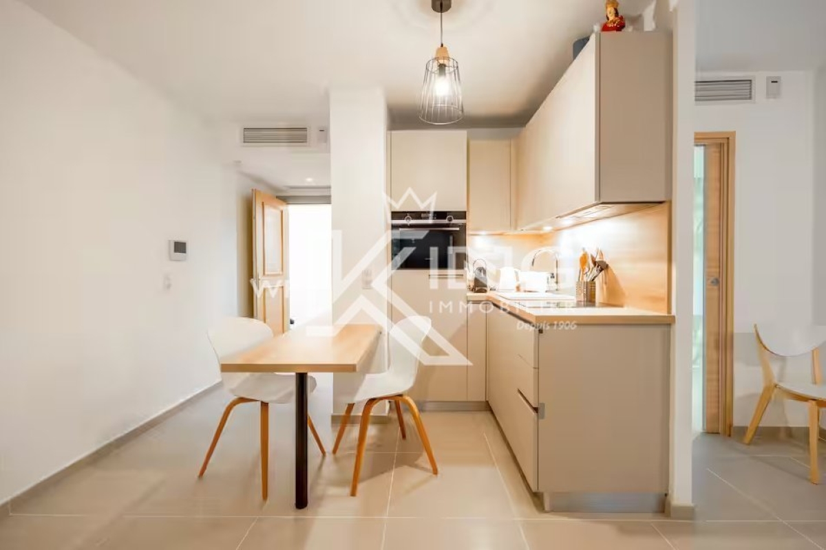 Luxury Apartment for sale in Saint-Tropez, 850 000 €, Photo 6