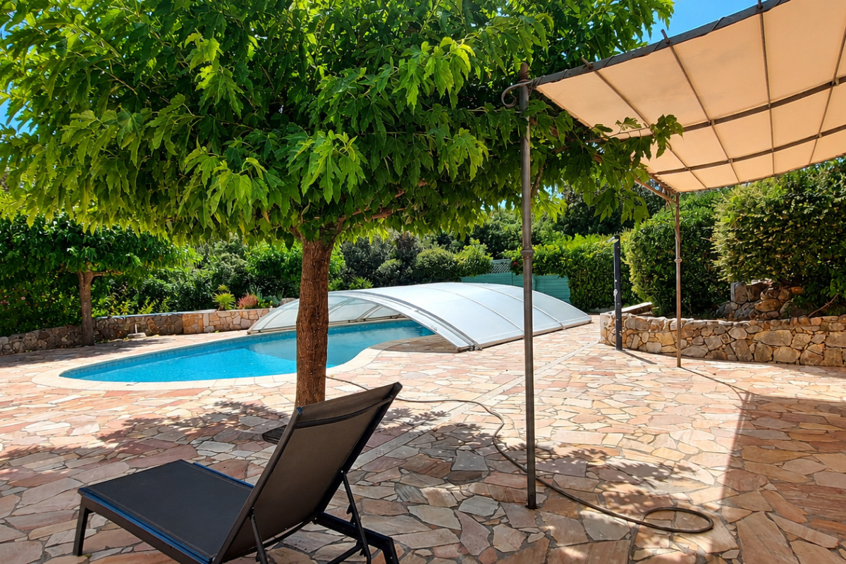 Maison de luxe à vendre à Les Arcs sur Argens, 710 000 €, Photo 2