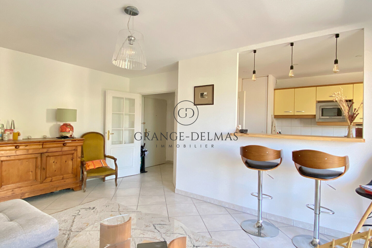 Appartement de luxe à vendre à Bordeaux, 372 000 €, Photo 3