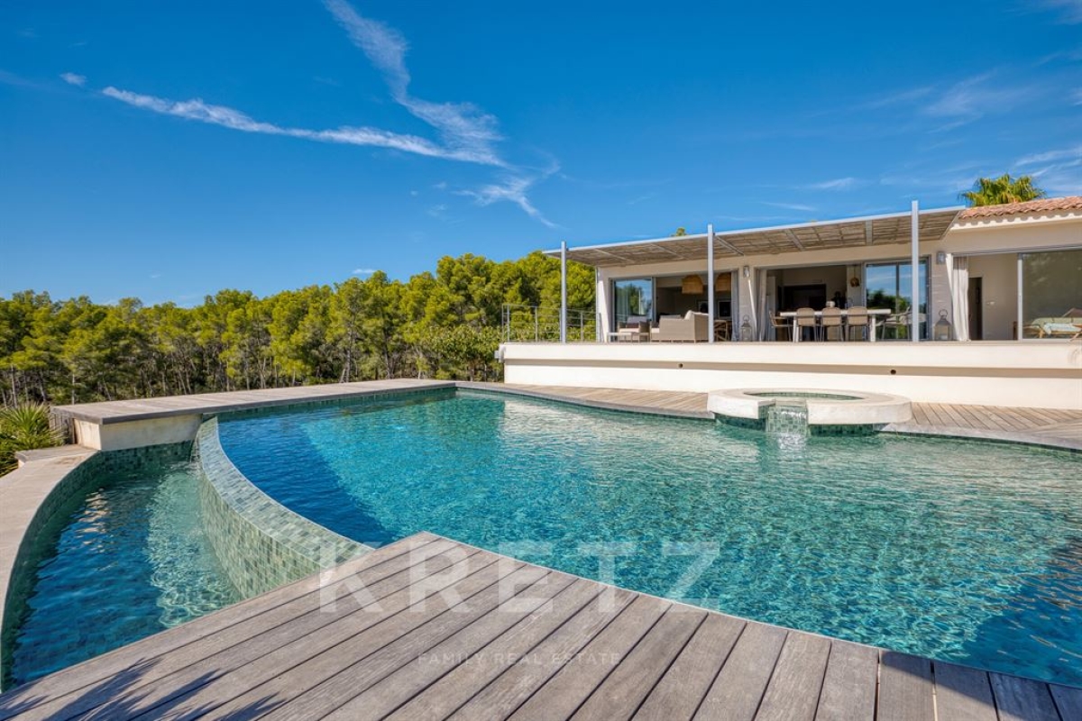 Maison de luxe à vendre à Saint-Cyr-sur-Mer, 2 790 000 €, Photo 3