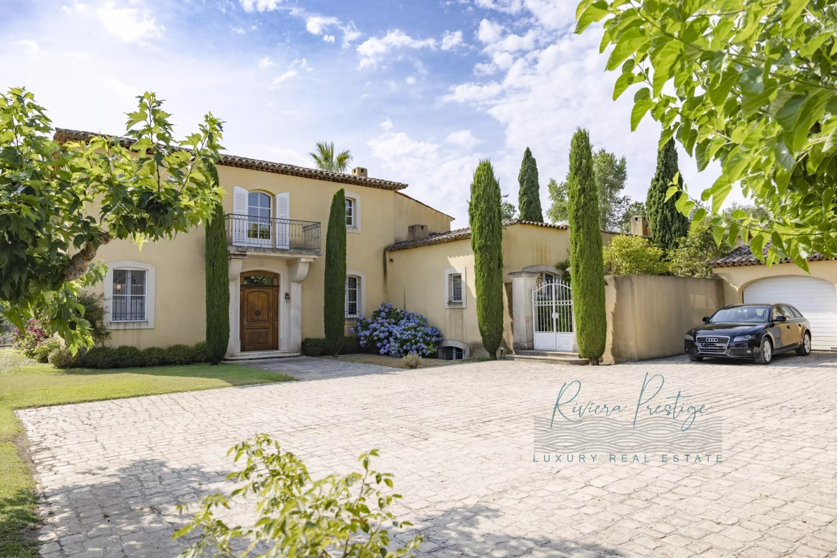 Maison de luxe à vendre à Cogolin, 10 500 000 €, Photo 3