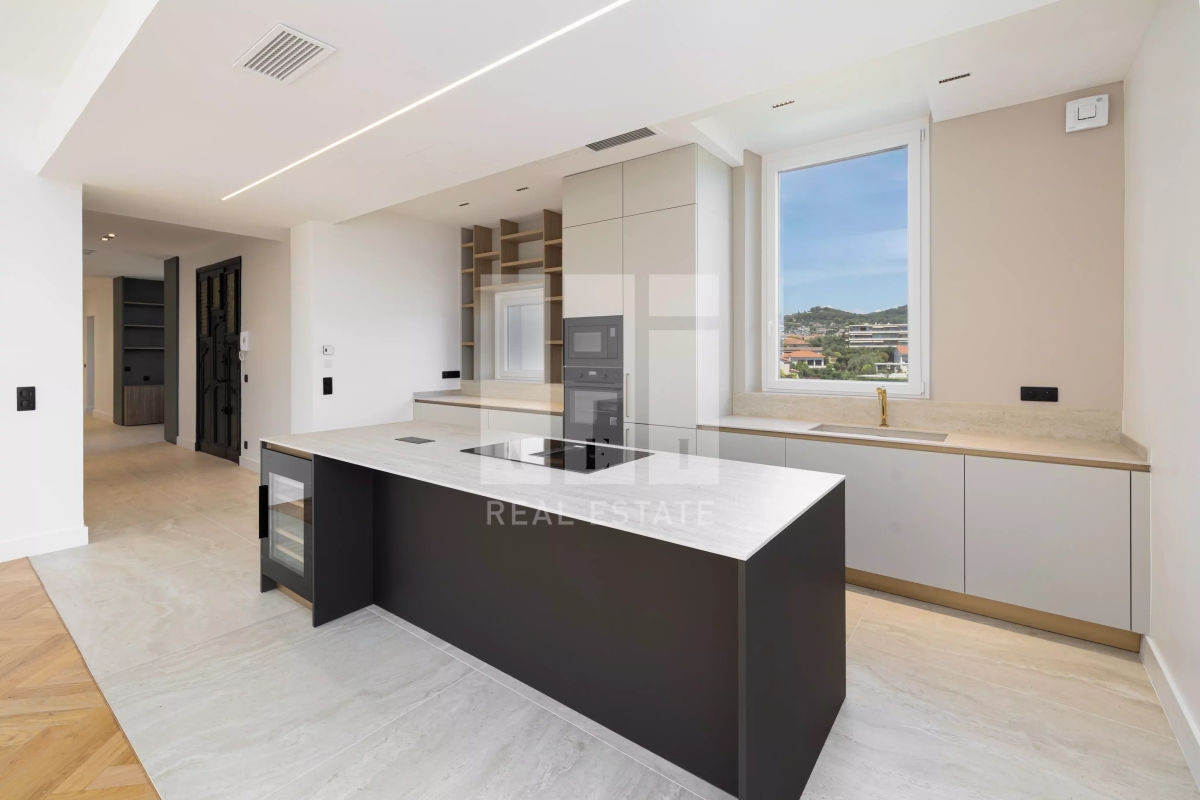 Luxury Apartment for sale in Le Cannet, 1 185 000 €, Photo 4