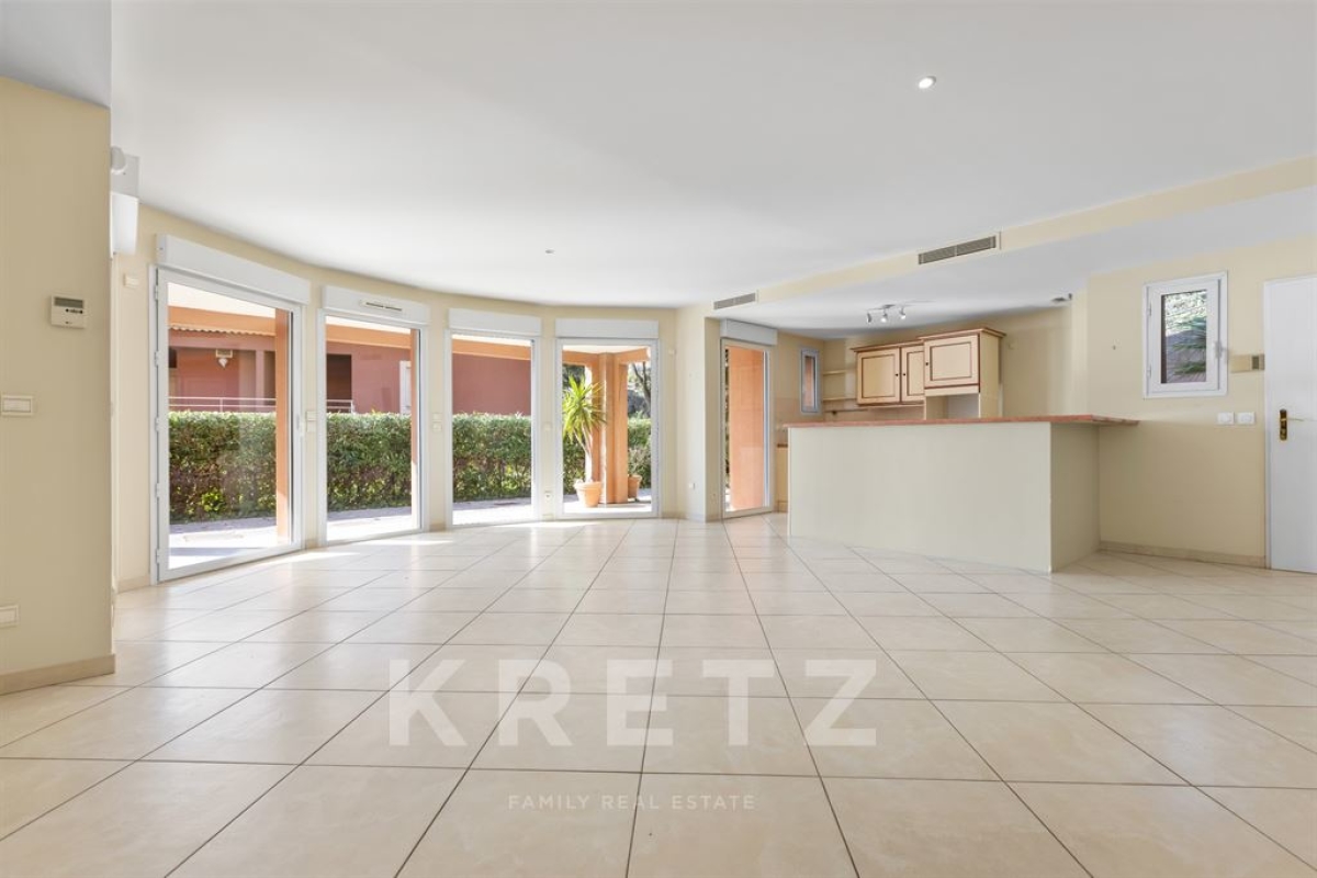 Appartement de luxe à vendre à Sanary-sur-Mer, 898 000 €, Photo 5