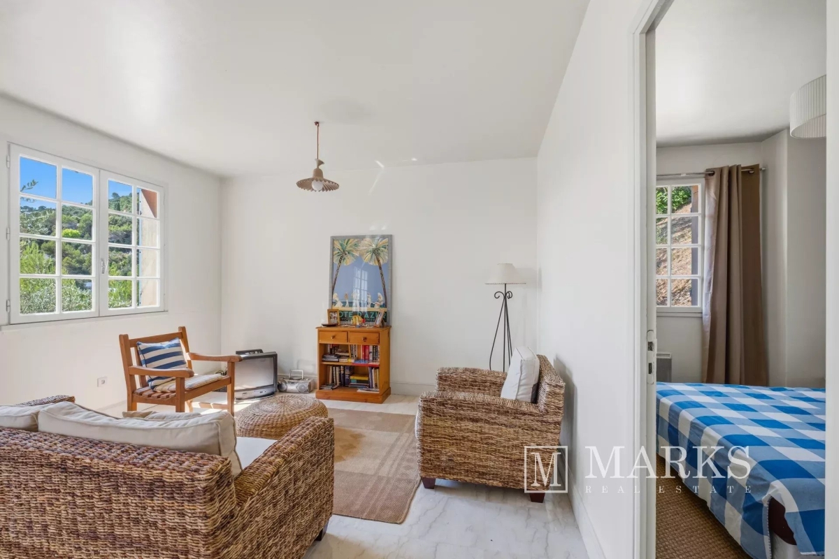Luxury House for sale in Èze, 1 500 000 €, Photo 5