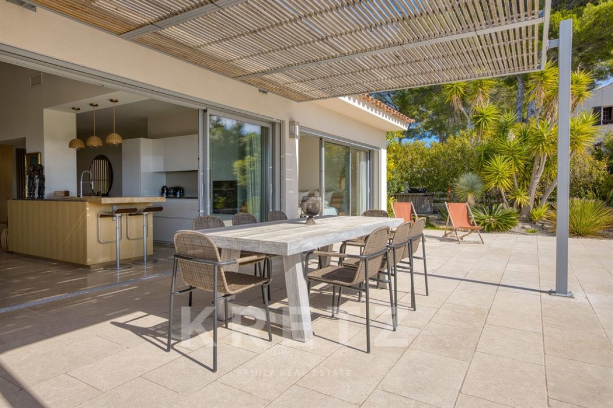 Maison de luxe à vendre à Saint-Cyr-sur-Mer, 2 790 000 €, Photo 7