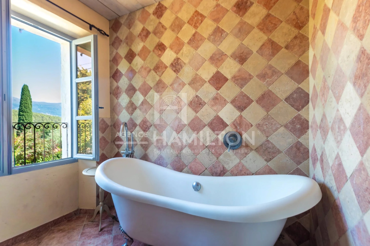 Maison de luxe à vendre à Roquefort-les-Pins, 975 000 €, Photo 7