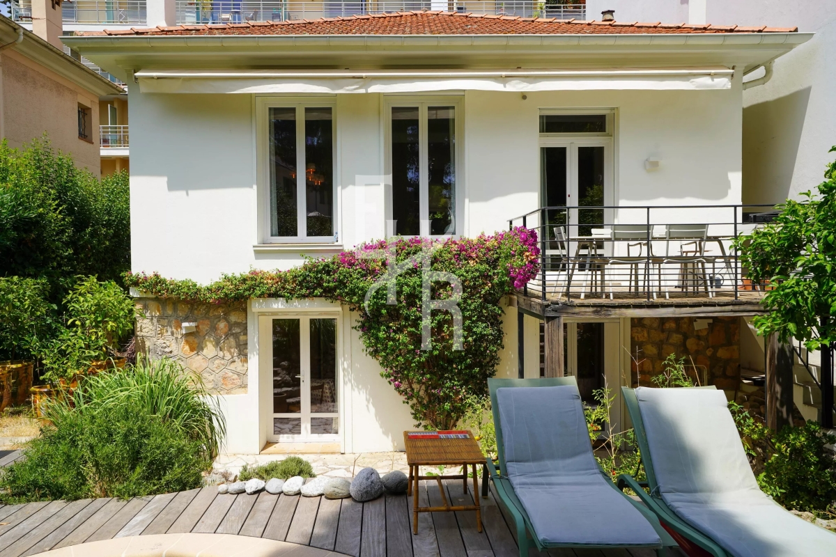 Maison de luxe à vendre à Cannes, 1 390 000 €, Photo 1