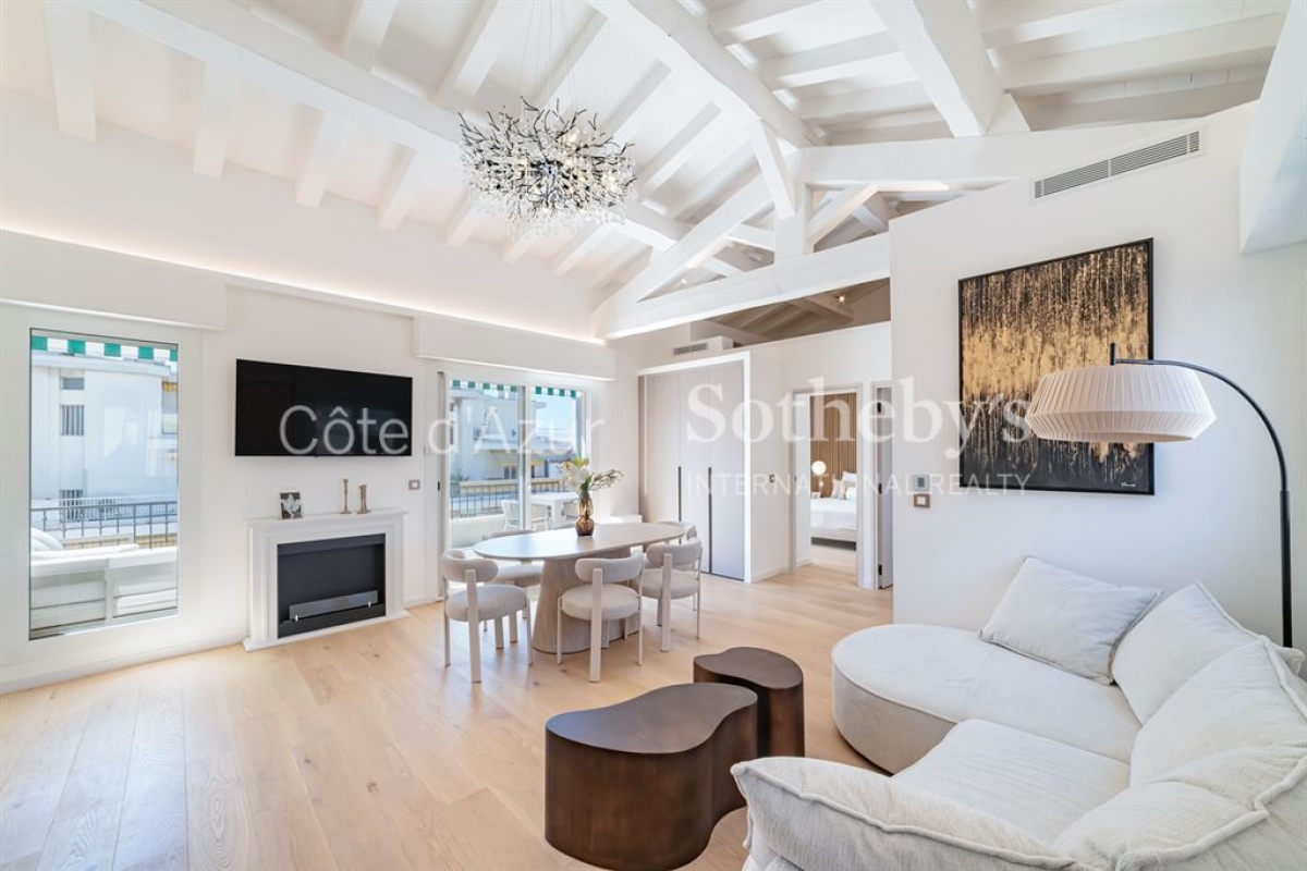 Luxury Apartment for sale in Nice, 795 000 €, Photo 2