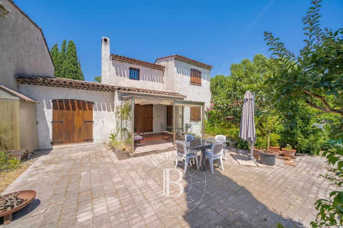 Maison de luxe à vendre à Mandelieu-la-Napoule, 675 000 €, Photo 2