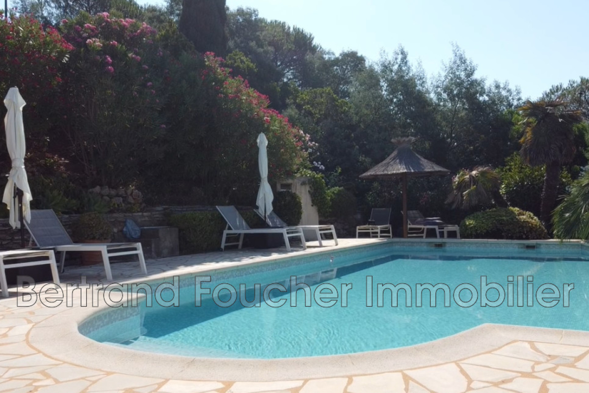 Maison de luxe à vendre à Cavalaire-sur-Mer, 1 840 000 €, Photo 3