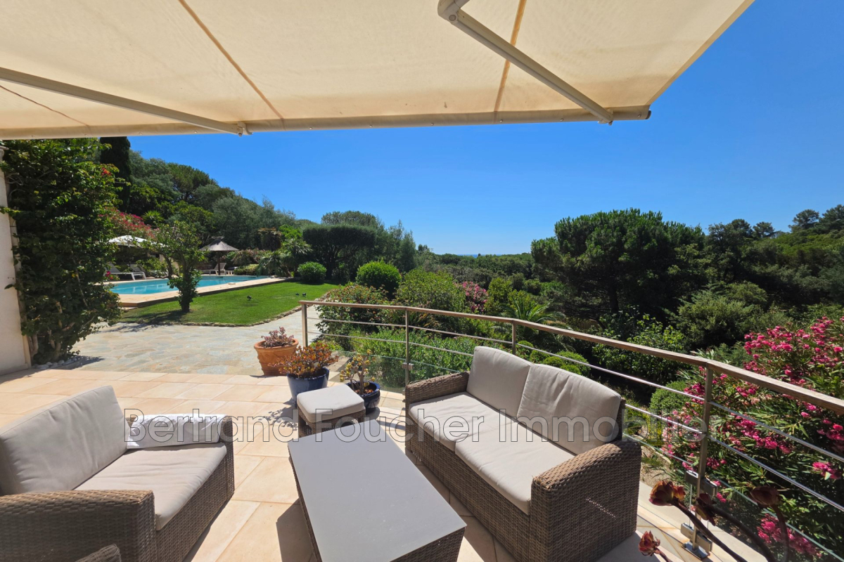 Maison de luxe à vendre à Cavalaire-sur-Mer, 1 840 000 €, Photo 3