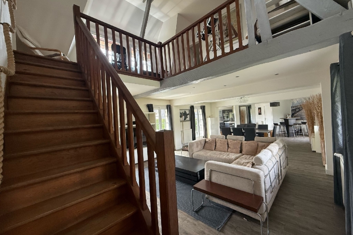 Maison de luxe à vendre à Saint-Martin-des-Champs, 590 000 €, Photo 3