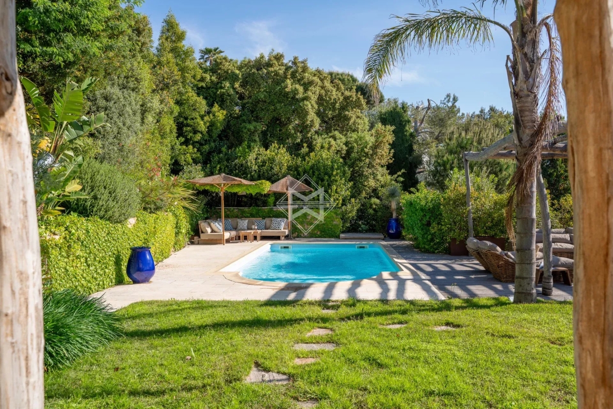 Luxury House for sale in La Croix-Valmer, 1 990 000 €, Photo 6