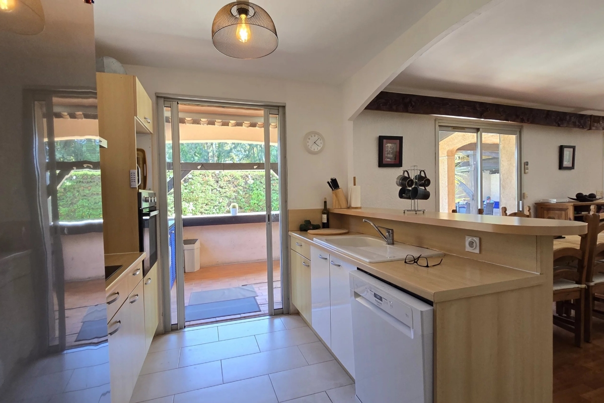 Maison de luxe à vendre à Saint-Raphaël, 699 000 €, Photo 7