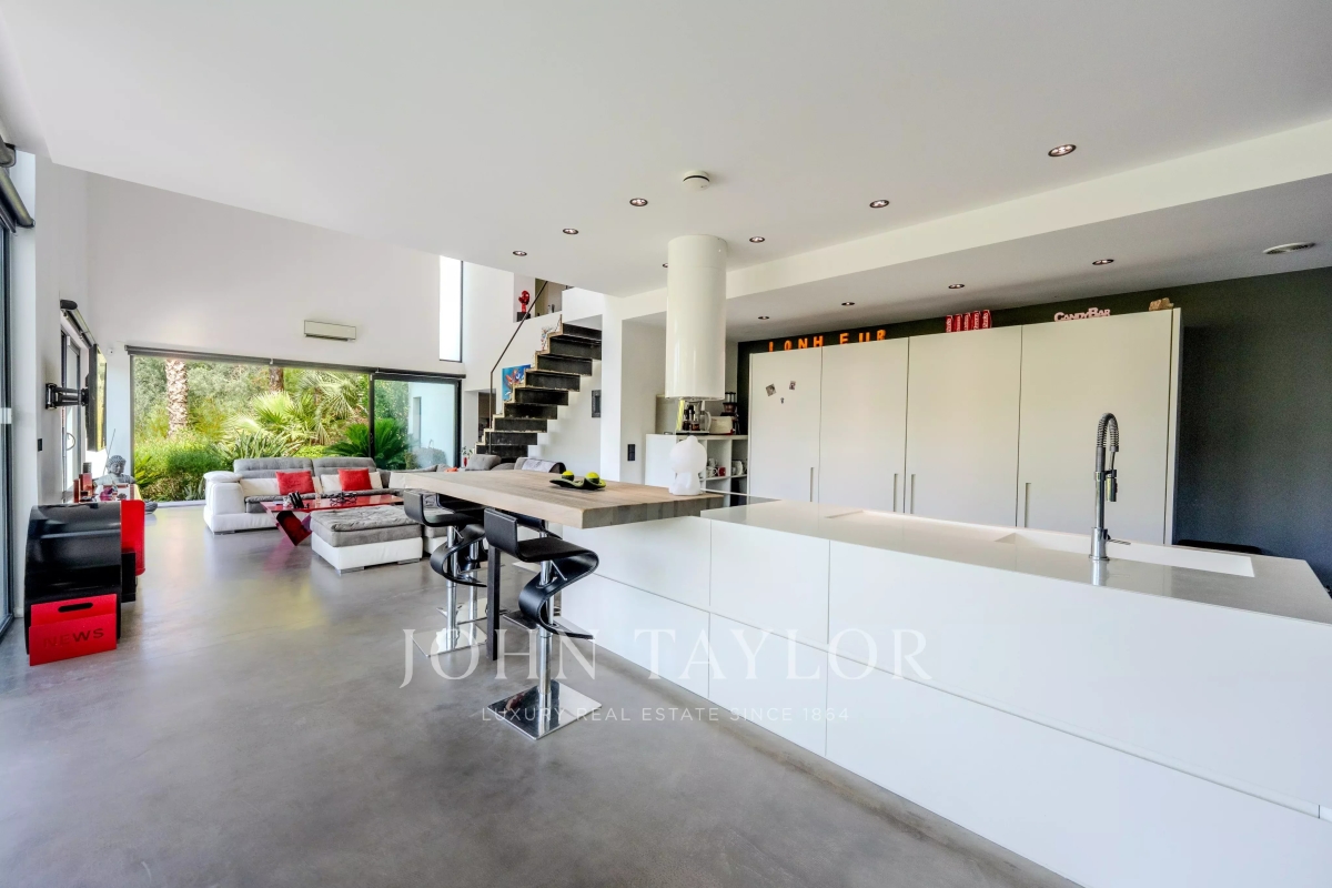 Luxury House for sale in Mougins, 1 420 000 €, Photo 7
