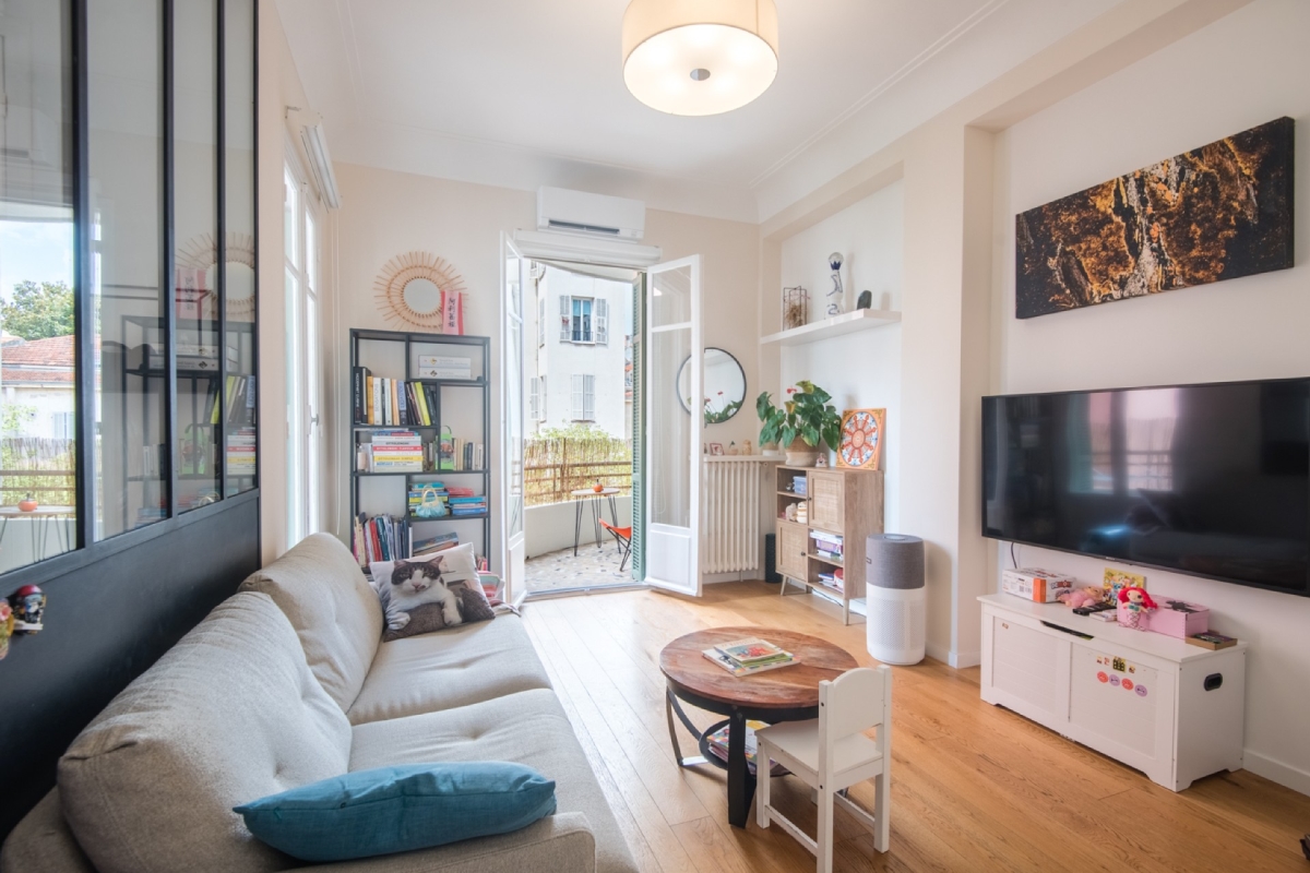 Luxury Apartment for sale in Nice, 365 000 €, Photo 1