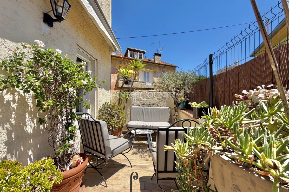 Appartement de luxe à vendre à Cannes, 371 000 €, Photo 2