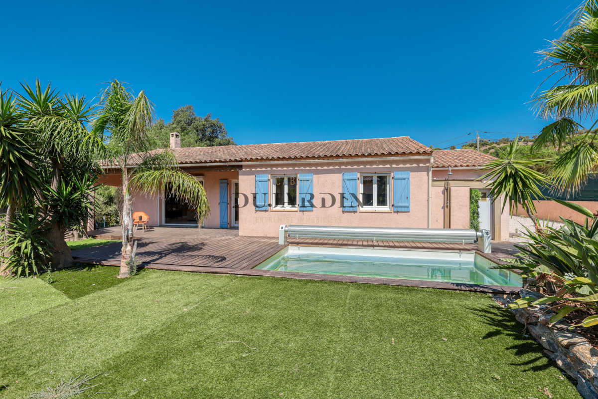 Maison de luxe à vendre à Bormes-les-Mimosas, 780 000 €, Photo 3