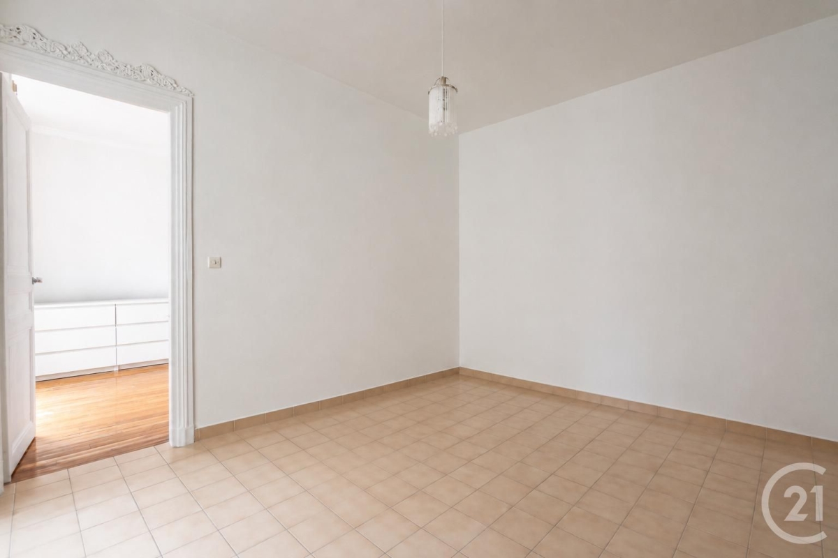 Appartement de luxe à vendre à Paris 11ème, 364 000 €, Photo 5