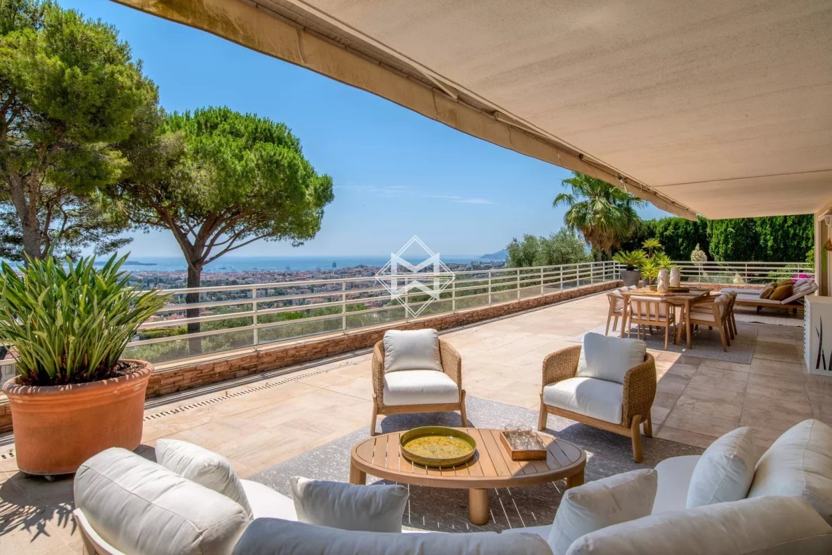 Luxury Apartment for sale in Cannes, 1 700 000 €, Photo 1