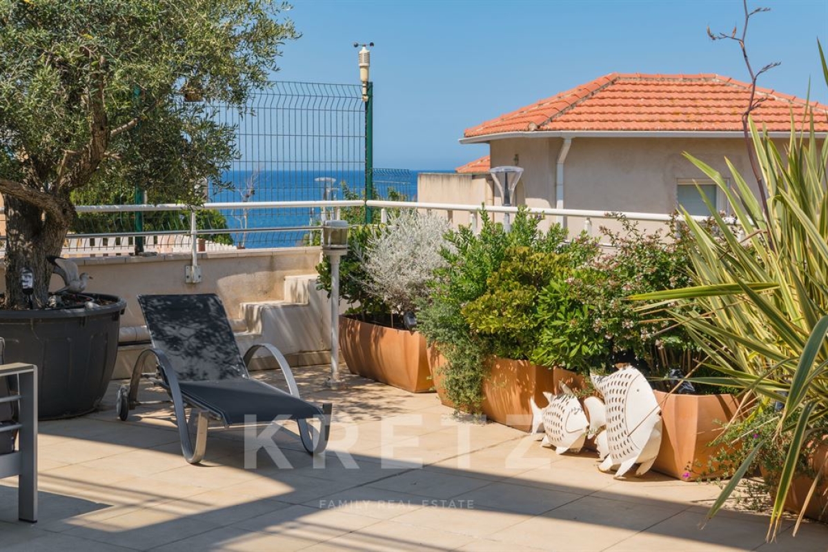 Luxury Apartment for sale in Bandol, 1 660 000 €, Photo 2
